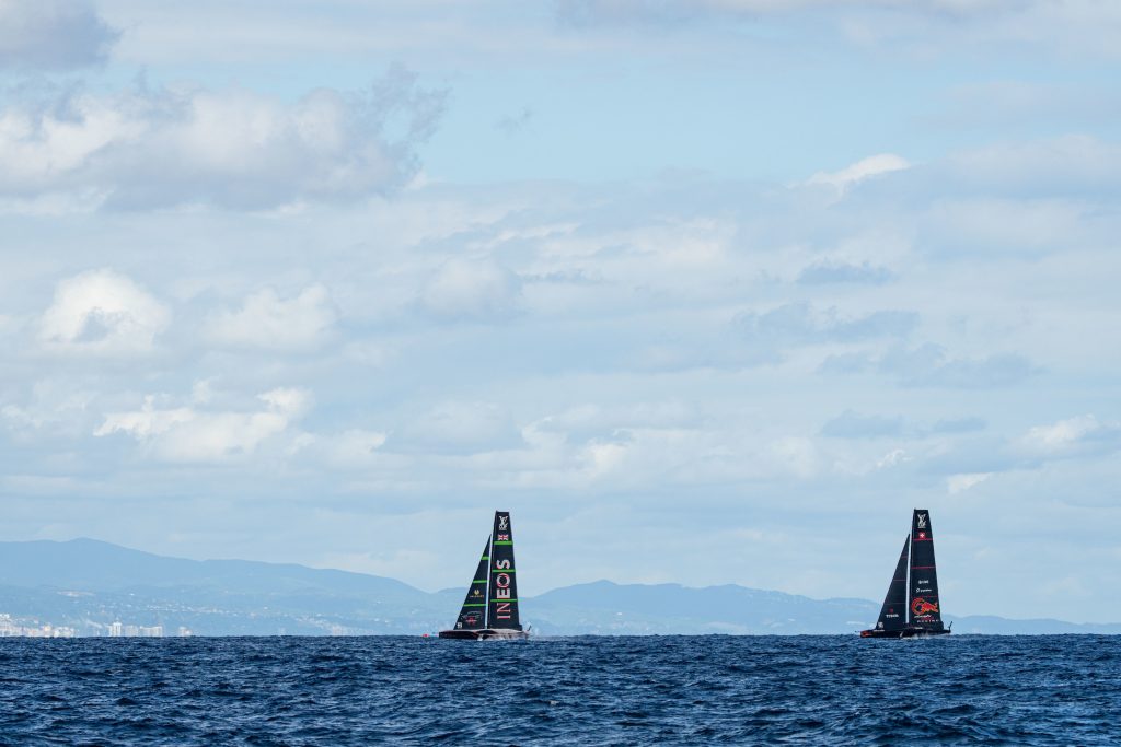 September 18, 2024. Louis Vuitton Cup, Semi Finals Race Day 4.  INEOS BRITANNIA, ALINGHI RED BULL RACING. Credit: World Sailing/Ian Roman