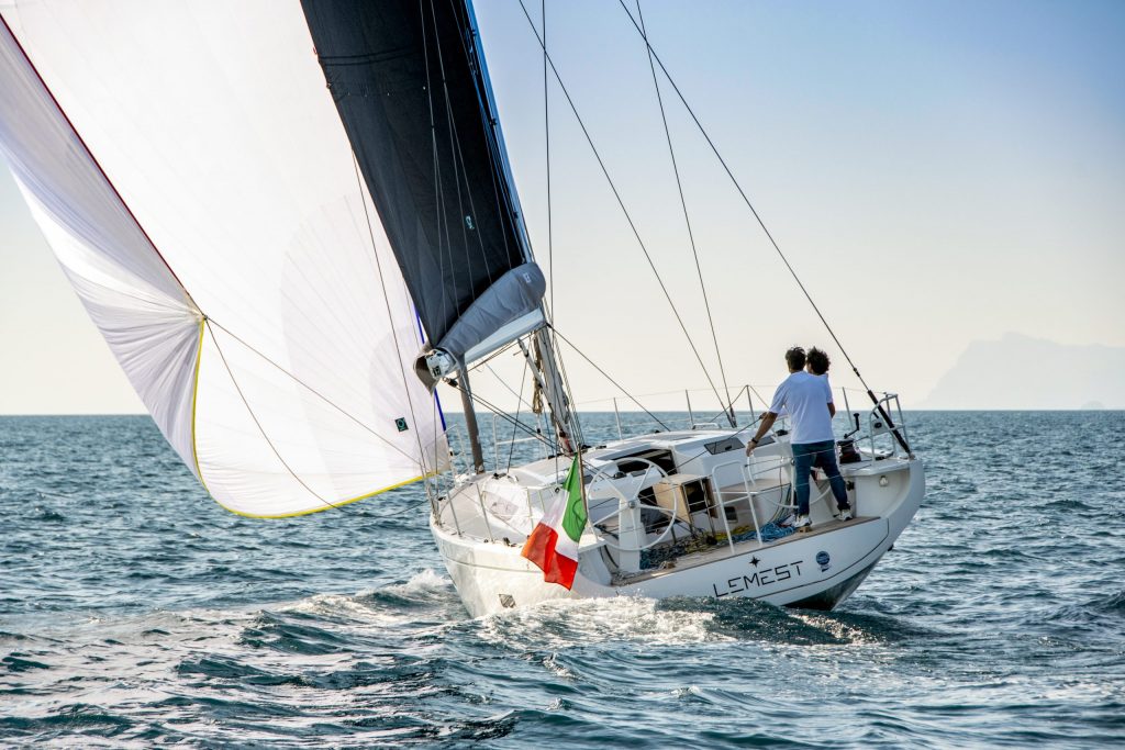 Sailing Italia Yachts 